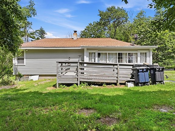4th image of 78 Blackmer Rd