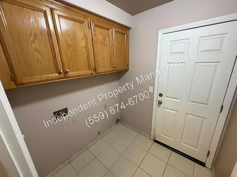 120 Prince Ln — Photo 13