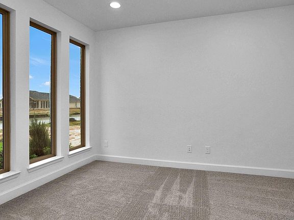 5th image of 30351 Spragletop View St