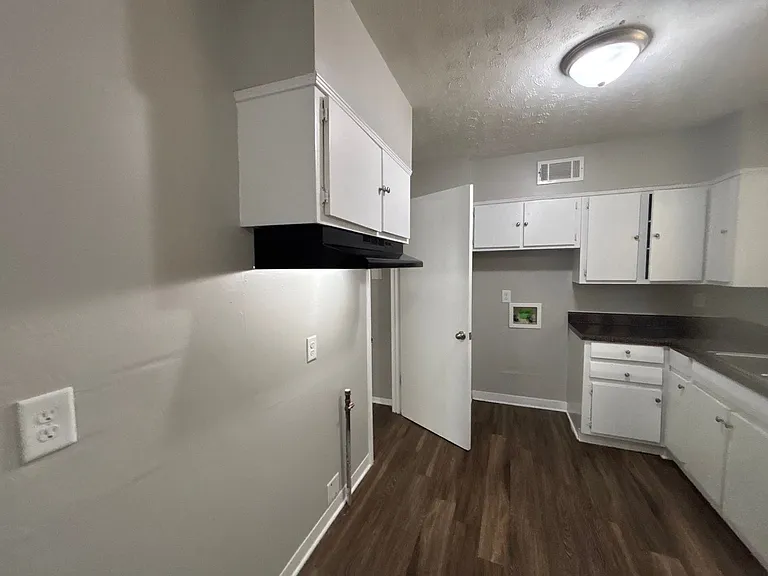 3554 N Watkins St — Photo 10