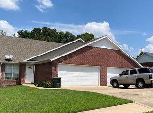 2172-2174 Cinnamon Way, Fayetteville, AR 72703