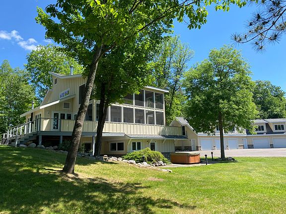 3rd image of 6697 Carola Dr