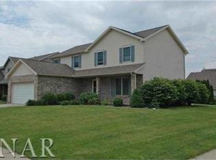 1506 Windham Hill Rd, Bloomington, IL 61704