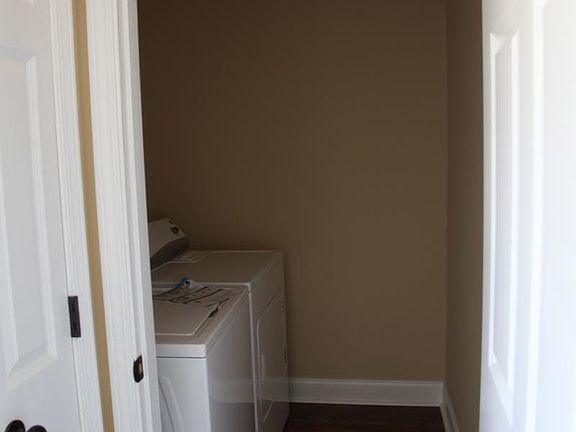 5th image of 124 Reserve Ln