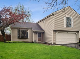 252 Ewell Ct, Bartlett, IL 60103