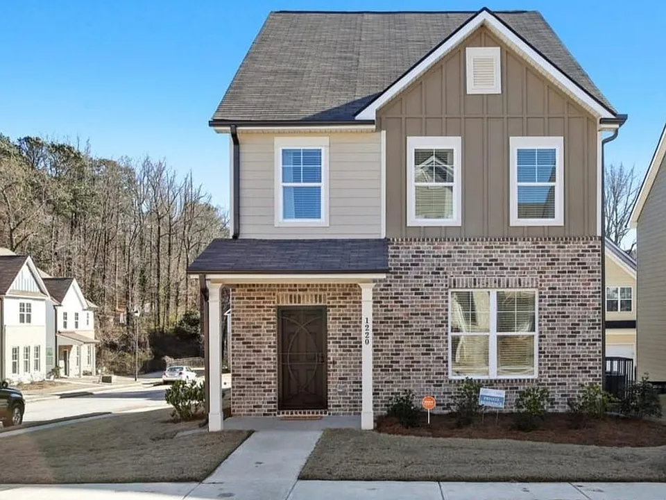 1220 Hawthorne Trl