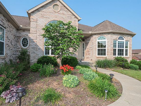 2nd image of 9417 Amber Ln