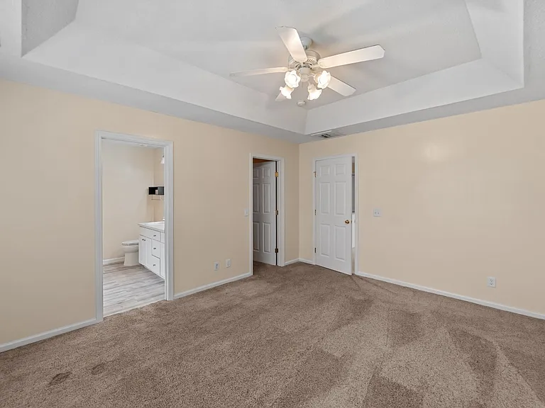 119 Pampas Dr — Photo 23