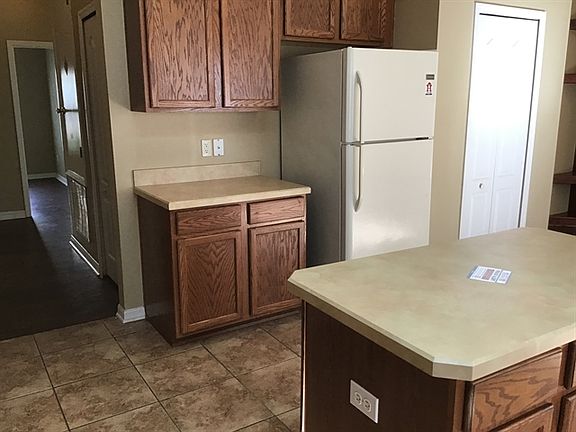 2nd image of 1338 Edison Tree Rd