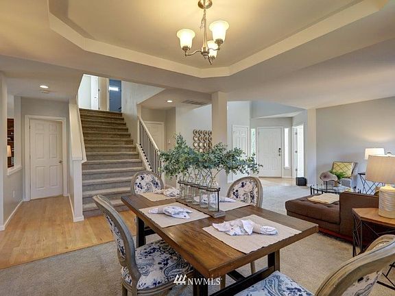 Dining Room - wide stairs to upstairs