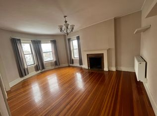310 Elm St APT 3L, Northampton, MA 01060