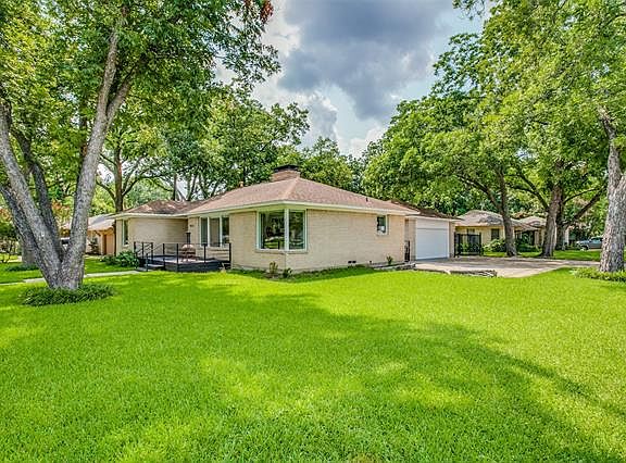 2nd image of 9973 Galway Dr