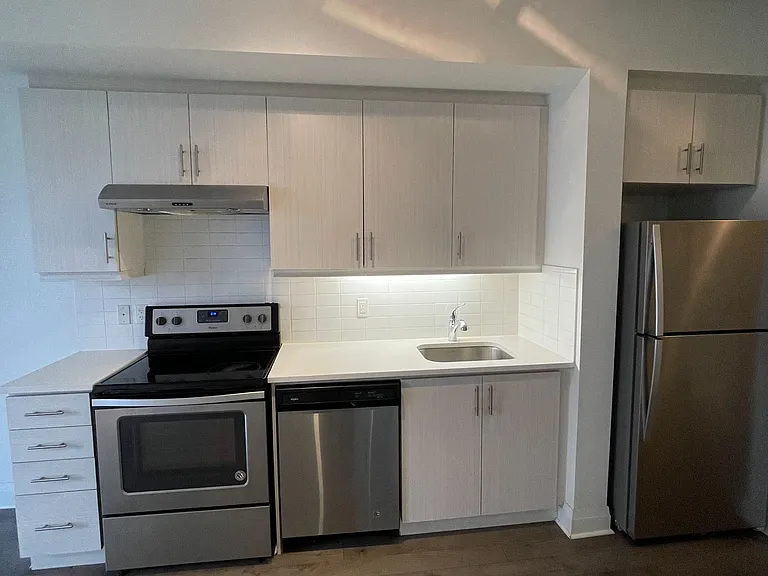 17 Zorra St #910 — Photo 20