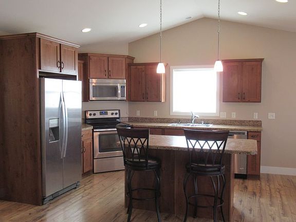 2nd image of 3014 Golden Acres Dr