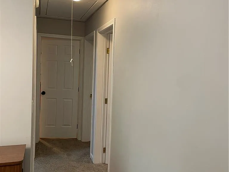 1037 Maplewood Dr — Photo 26
