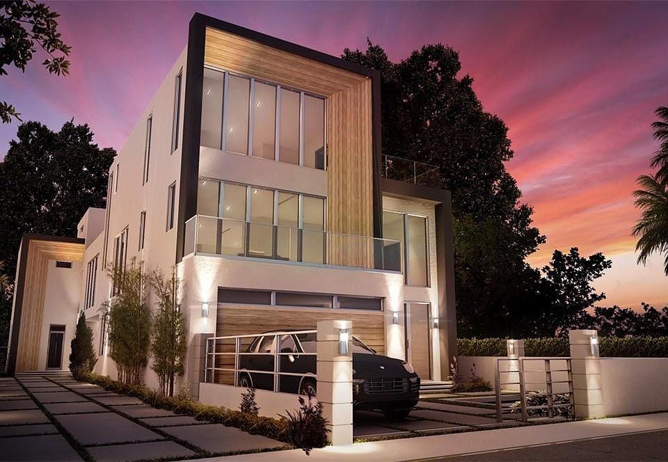 2nd image of 18 SE 11th Avenue #FRONT
