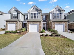 818 Canoe Song Rd, Fort Mill, SC 29708