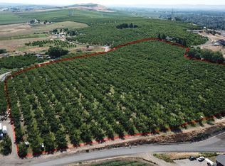 1711 Cherry Hill Rd, Granger, WA 98932