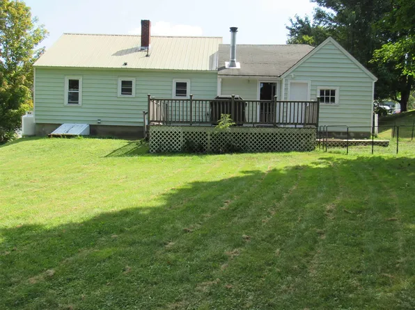 9 Stone Avenue, Claremont, NH 03743