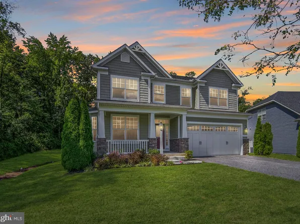 8234 Powers Dr, Millersville, MD 21108