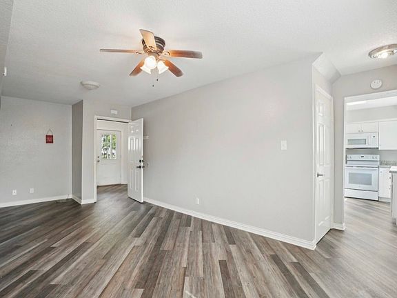 4th image of 8412 Avenue L Rear 1