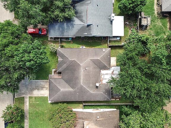 2nd image of 16519 Kassikay Dr