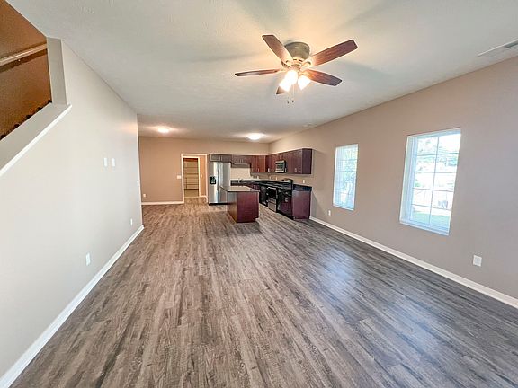 4th image of 1209 Claremont St #2