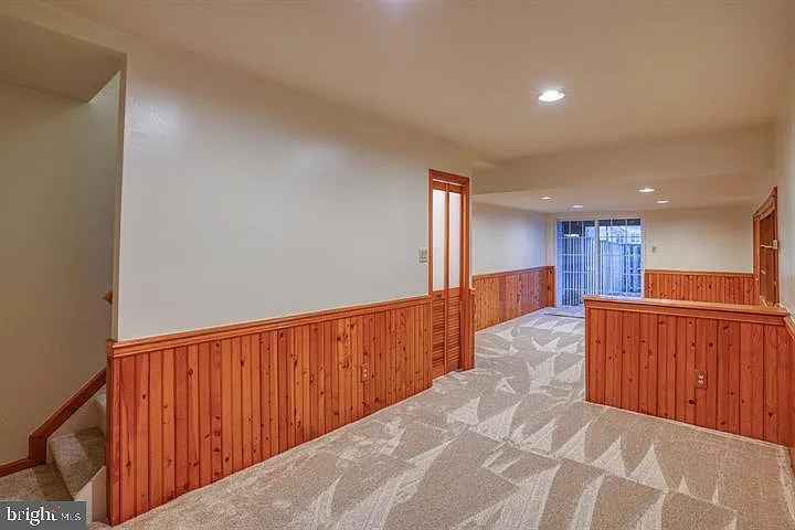 807 Stockbridge Dr — Photo 11
