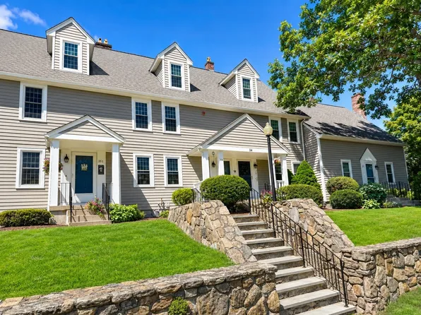354 Twin Lakes Dr Unit 354, Halifax, MA 02338