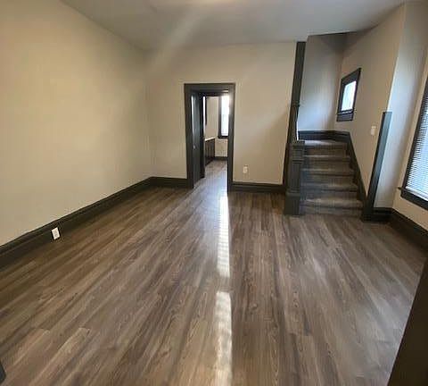 3rd image of 942 S Champion Ave