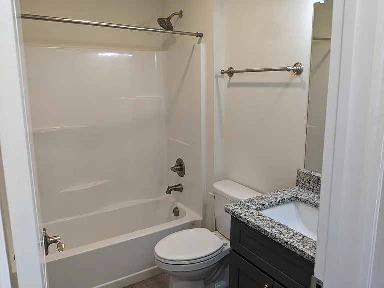 Second Bath w/ tub-shower