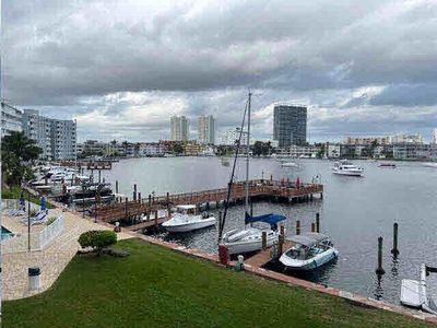 400 Golden Isles Dr #20, Hallandale, FL, 33009