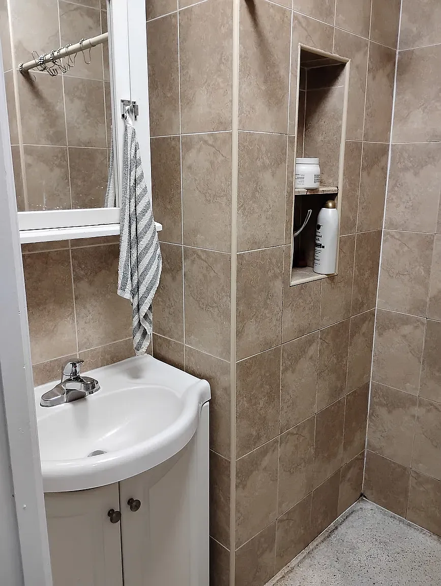 216 West 100th Street — Photo 2