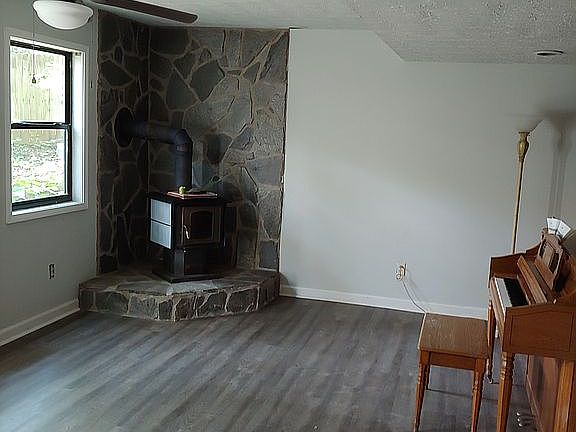 5th image of 4862 Chapelle Ct