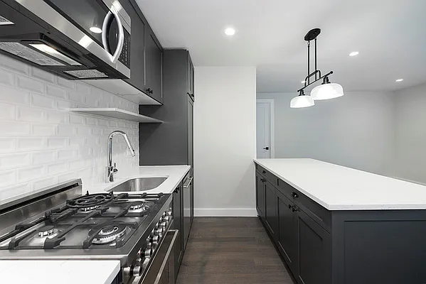 Rented by Bold New York | media 20