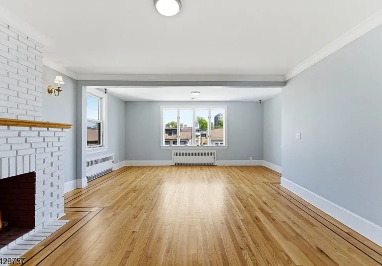 773 Kingsland Ave — Photo 2