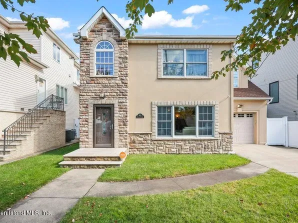 667 Yetman Ave, Staten Island, NY 10307