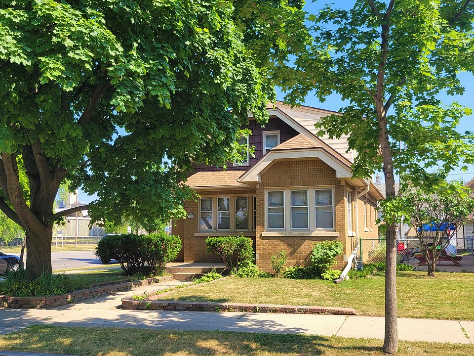 1st image of 3426 W Arthur Ave #A