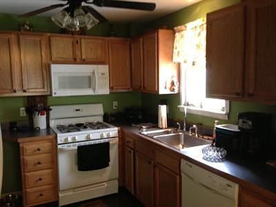2nd image of 915 Scio St
