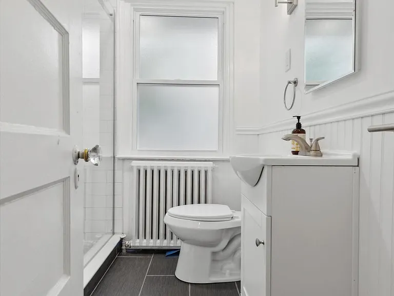 232 Forrest Ave — Photo 38