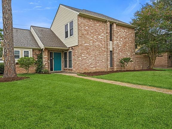 3rd image of 4790 Whispering Falls Dr