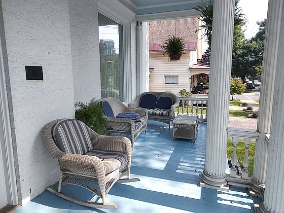 4th image of 117 Circular St #1