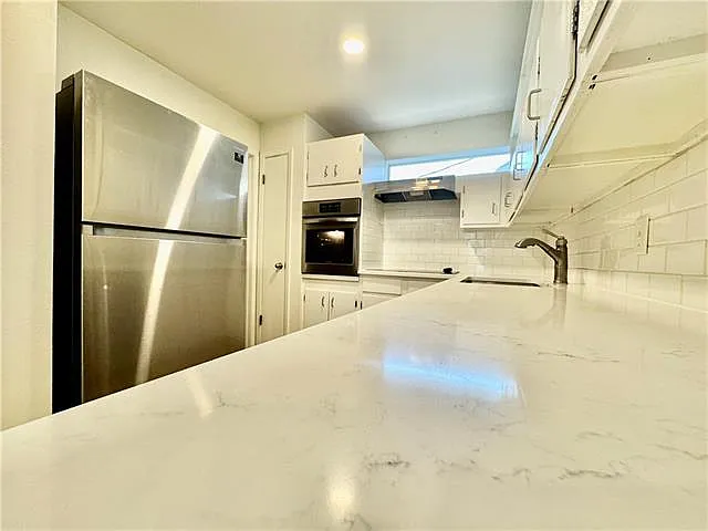 5116 Avron Blvd — Photo 10