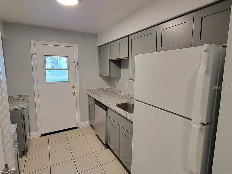 784 E Anderson Rd — Photo 11