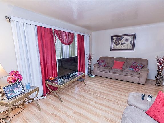 2nd image of 20805 Hillgrove Ave