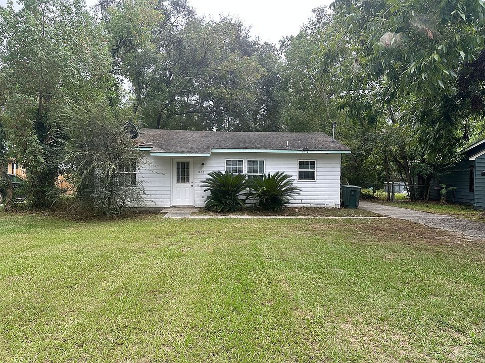 1st image of 815 E Brookwood Pl