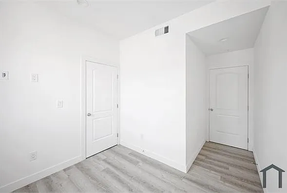 534 W Vernon Ave #1-2 — Photo 7