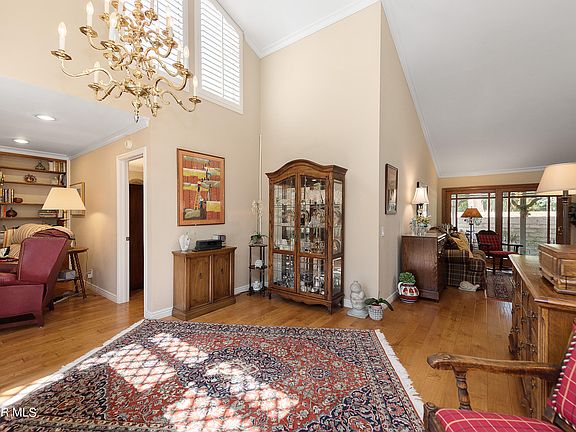 5th image of 857 Shadow Lake Dr