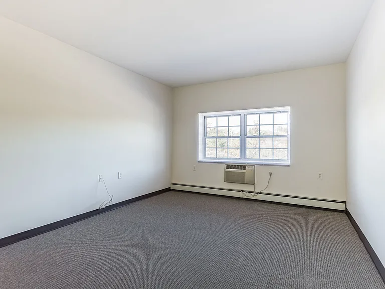 Medford Landing Apartments — Photo 23
