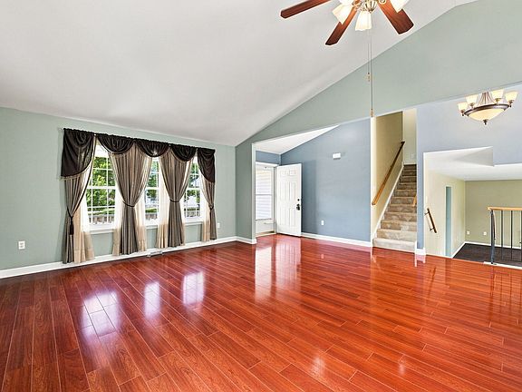 5th image of 14233 S Hanford Ct